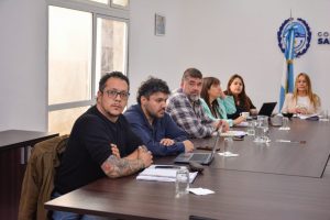 Docentes: Amet aceptó la propuesta del gobierno y  ADOSAC la rechazó